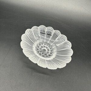 Lalique France Frosted Crystal Glass Paquerettes Daisy Trinket Dish Bowl Floral